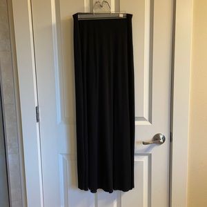 B44 black maxi skirt. S.